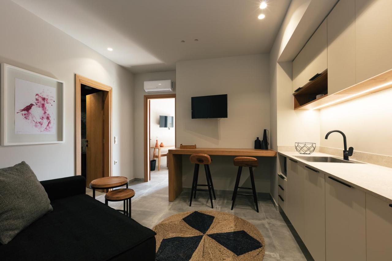 Chapter 02 Gallery - Ex Gd Gallery Hotel *
