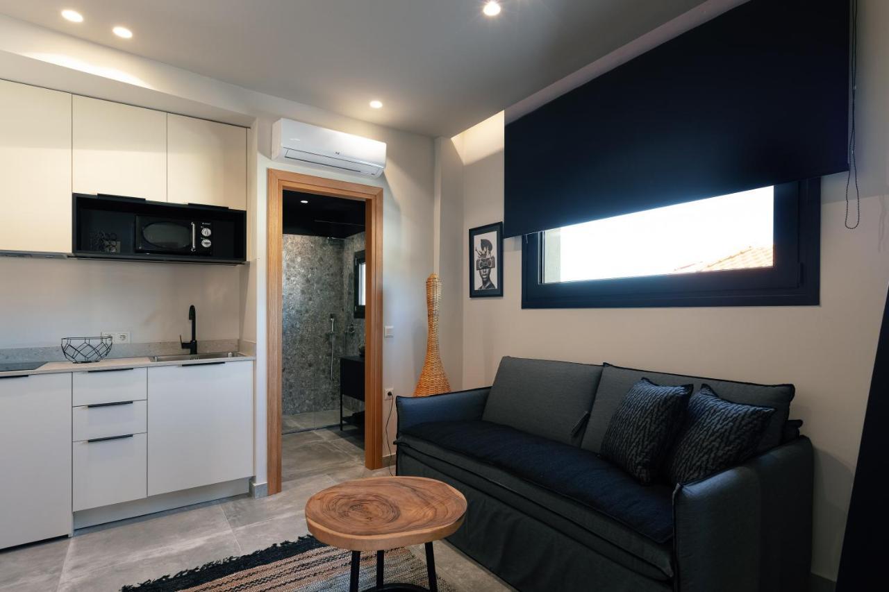 Chapter 02 Gallery - Ex Gd Gallery Hotel *