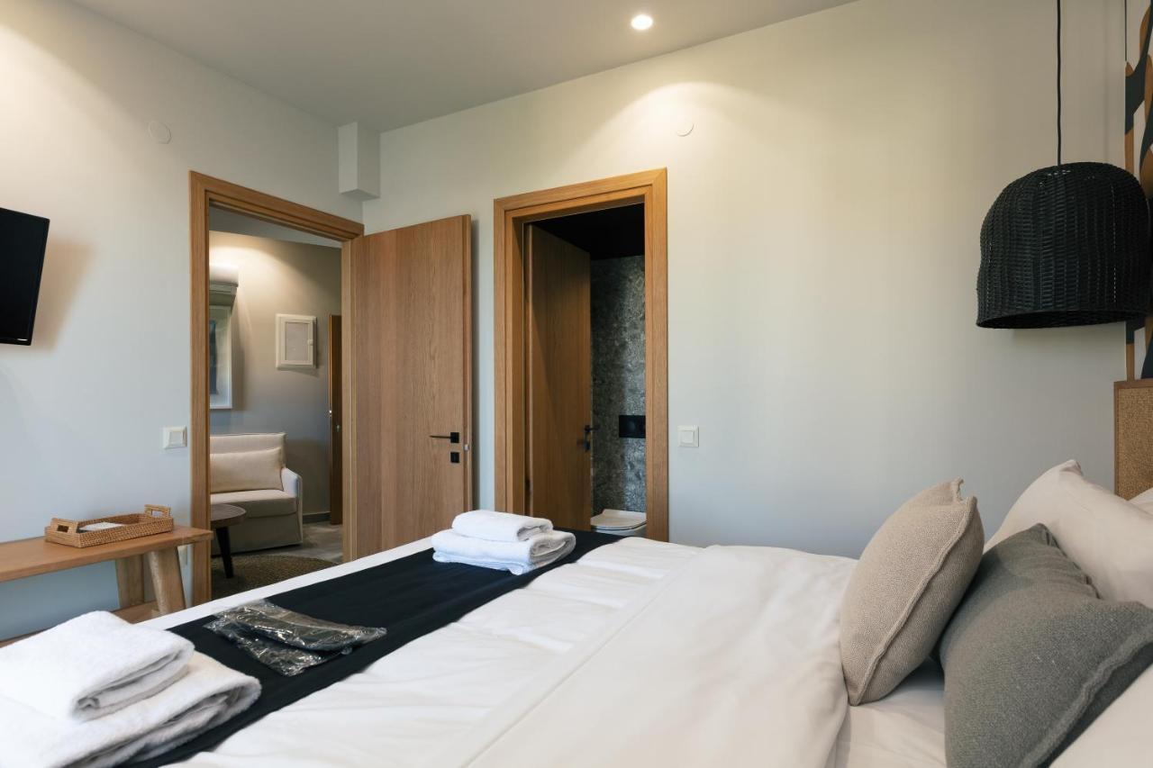 Hotel Chapter 02 Gallery - Ex Gd Gallery